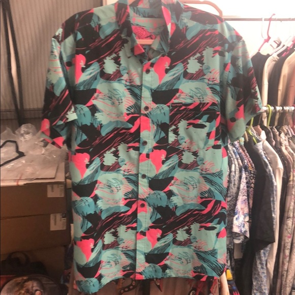 Warrior XL Blue and Pink Casual Button Down Shirt with Vibrant Print - Picture 1 of 4